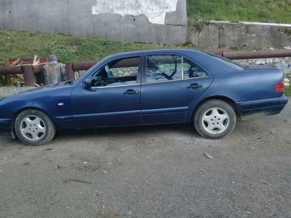 Mercedes