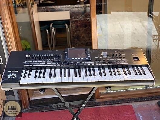 Korg PA3X arranger keyboard -