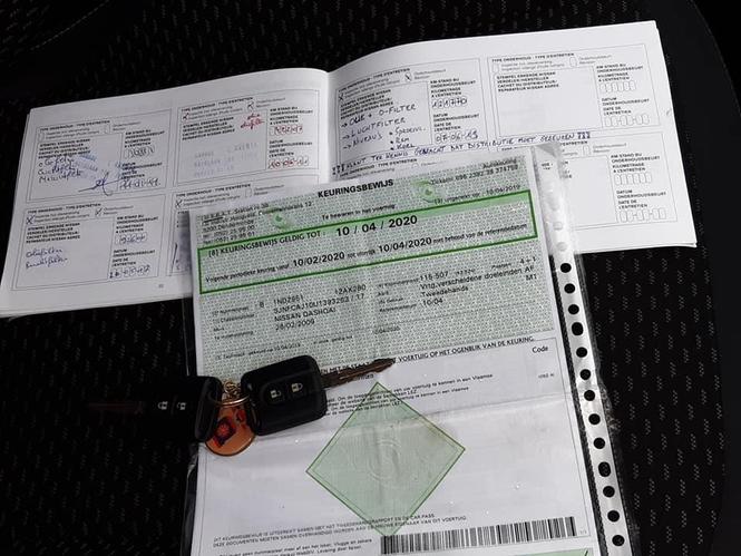Prodaje se nisan 1,5 dci 2009 gidina 136000 km