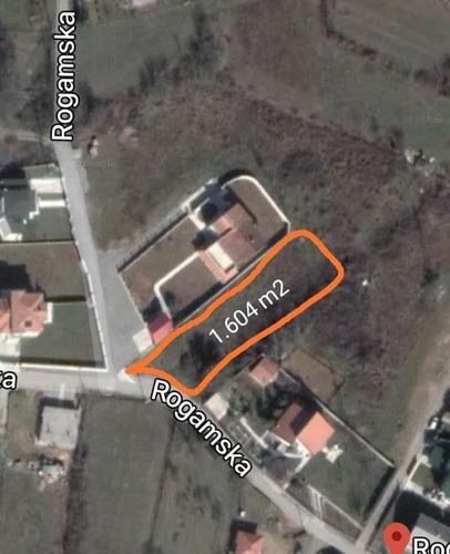 Prodajem plac hitno
