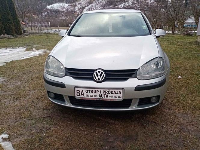 GOLF 1,9 77 2004