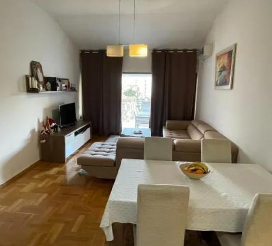 Dvosoban stan, centar, Budva