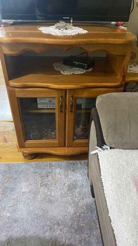 Prodaje se TV vitrina drvena
