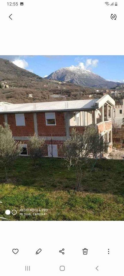 Bar-prodajem-kuću-068313719