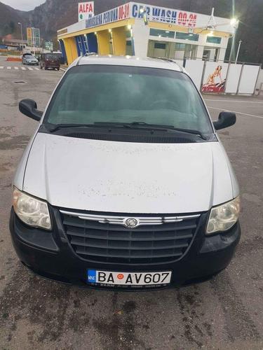 Chrysler Grand Voyager 2.5 dizel 105 kw registrovan