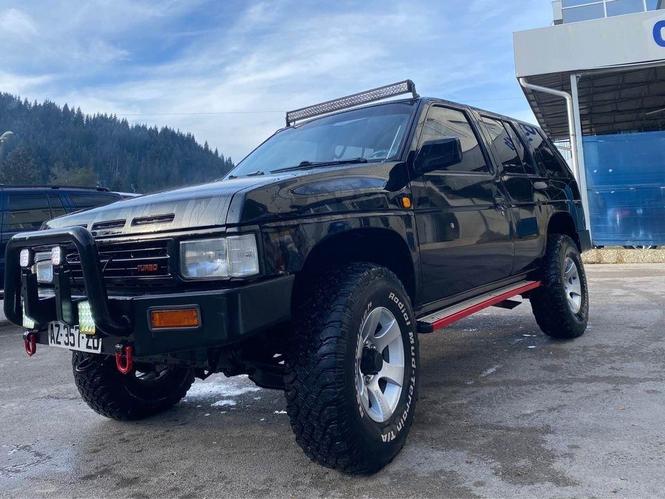 Nisan Terano 2.7 TURBO