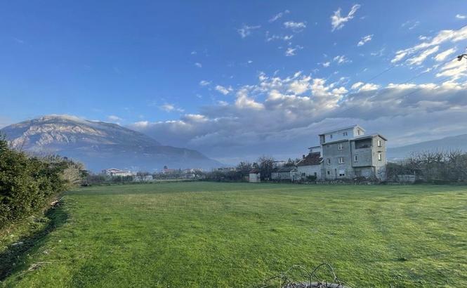 Prodajem plac u Polje,Bar