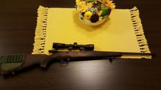 Lovacki karabin "Crvena zastava kal.223 REM"
