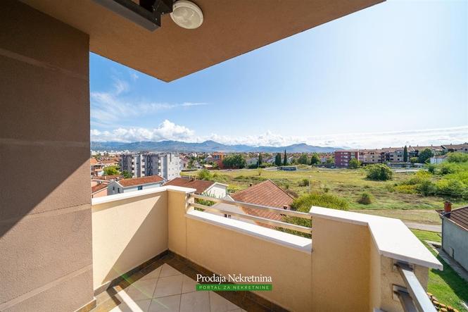 Dupleks apartman u Family kvartu