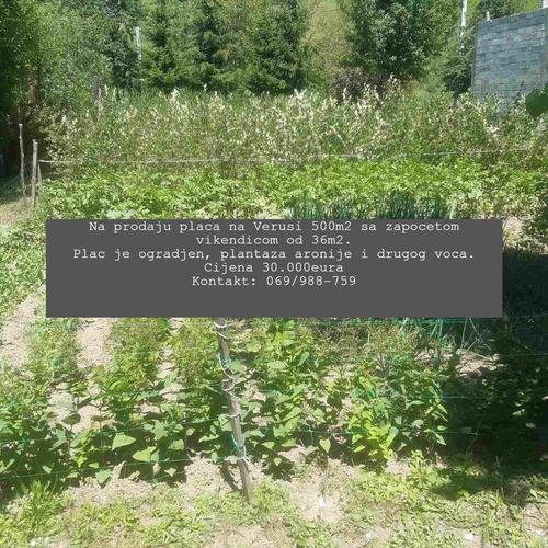 Na prodaju placa na Verusi 500m2 sa zapocetom vikendicom od 