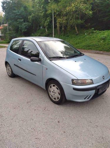 Fiat punto.1.2 benzin.44kw.2001 g.Uredno odjavljen tablice v