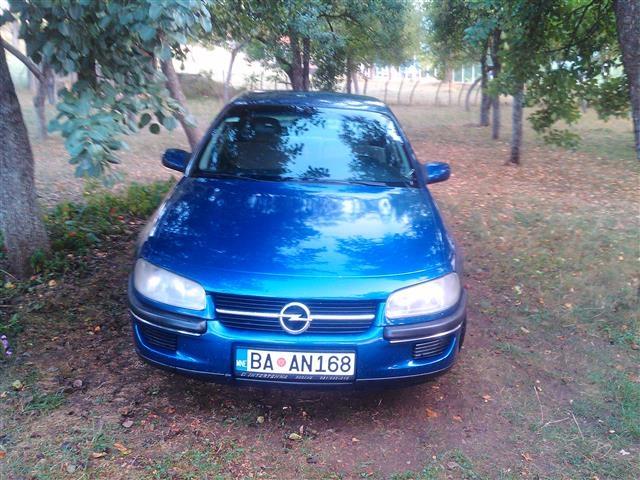 Opel Omega 2.0 -99
