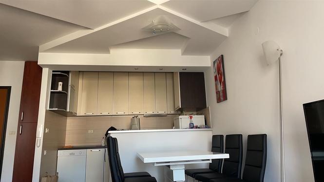 Izdavanje jednosoban stan City kvart