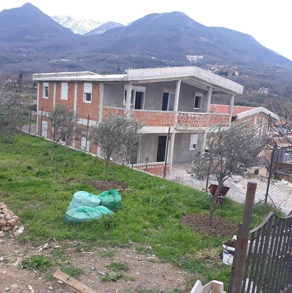 BAR-KUĆA-NA-PRODAJU-260KVADRATA-MOGUĆA-KOMP-068313719