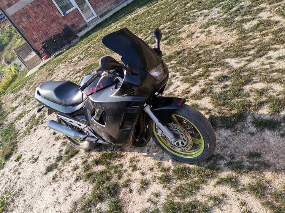 SuZuki-750-kubika-cg-papiri-moguća-razna-zamjena-069851800