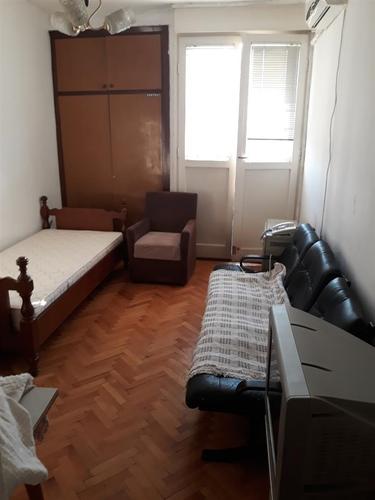 PRODAJA, GARSONJERA GINTAS