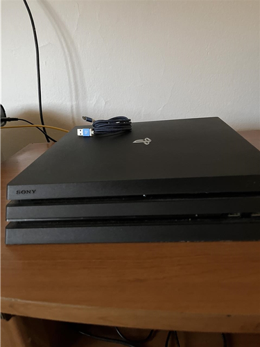Playstation 4 Pro 1Tb