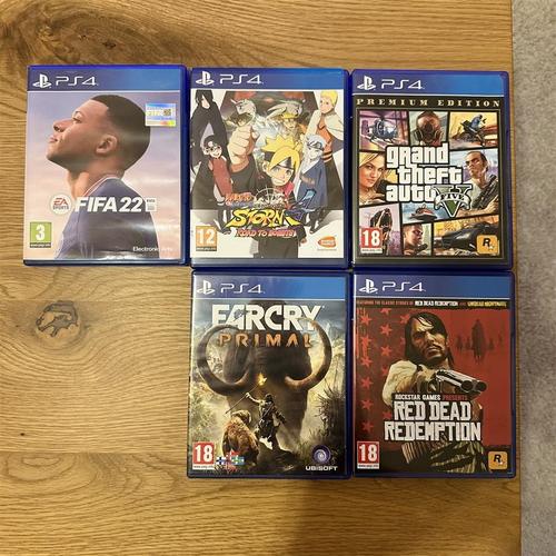 Prodajem Ps4 Slim 500gb i 5 igrica