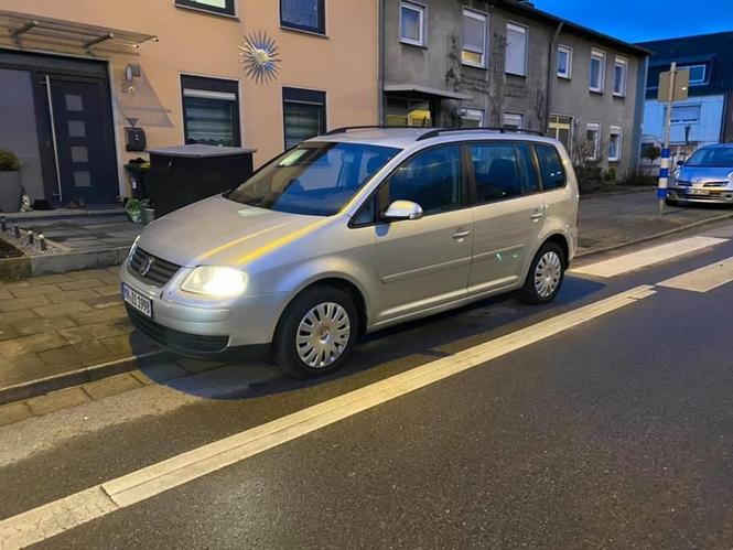 VW Touran stranac