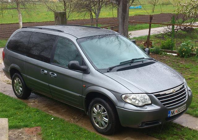 Chrysler Voyager -06