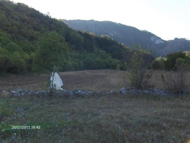 PLAC OD 11000m2  GRAHOVO 
