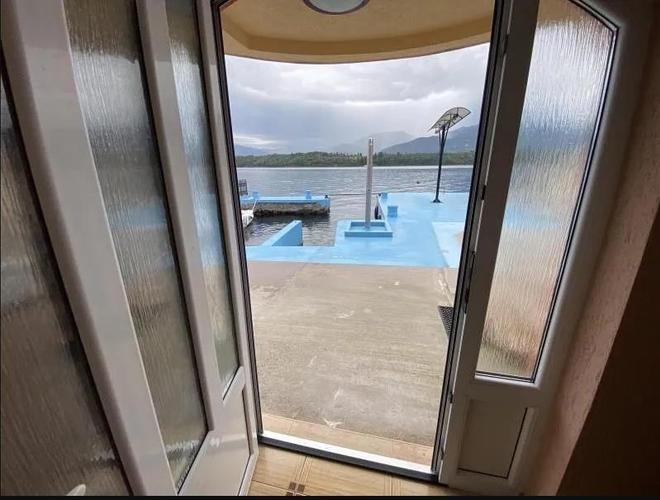 Kuća na prodaju Tivat