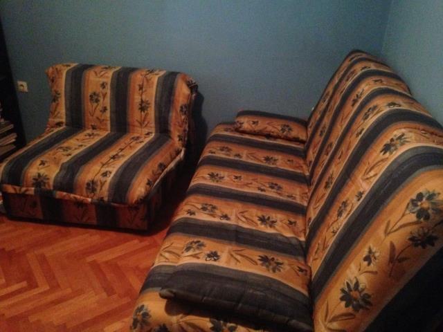 Polovne, dobro očuvane fotelju