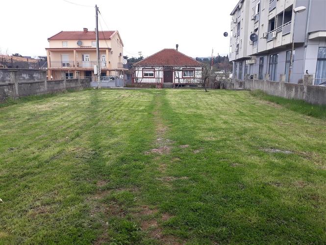 Prodajem plac