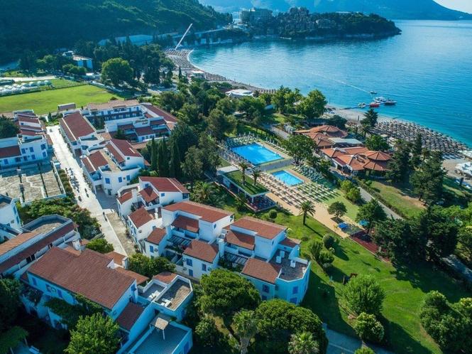 Na prodaju građevinsko zemljište u Bečićima, Budva