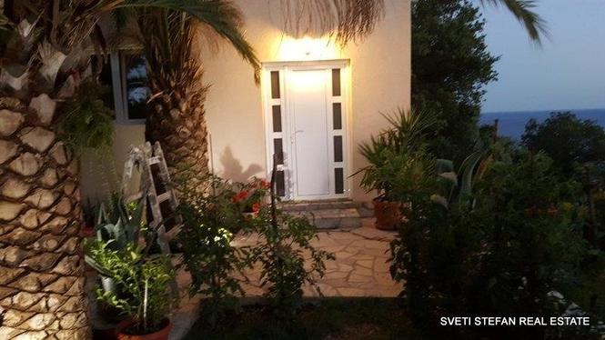 Kuca povrsine 105m2 u Seoce Budva