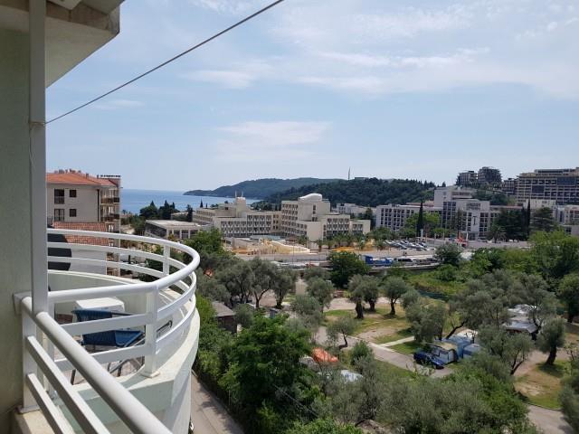 Bečići - Budva, stan (studio) 150m od mora