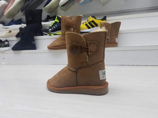 dečije Ugg 21-35 35e