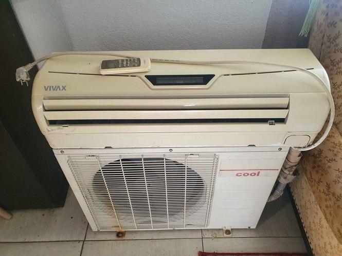 Vivax 12btu klima uređaj