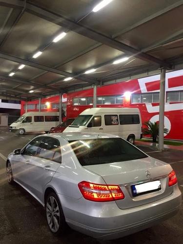 MERCEDES E220