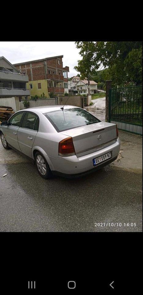 Prodaje-se-Opel-Vektra-2-2-2004-god
