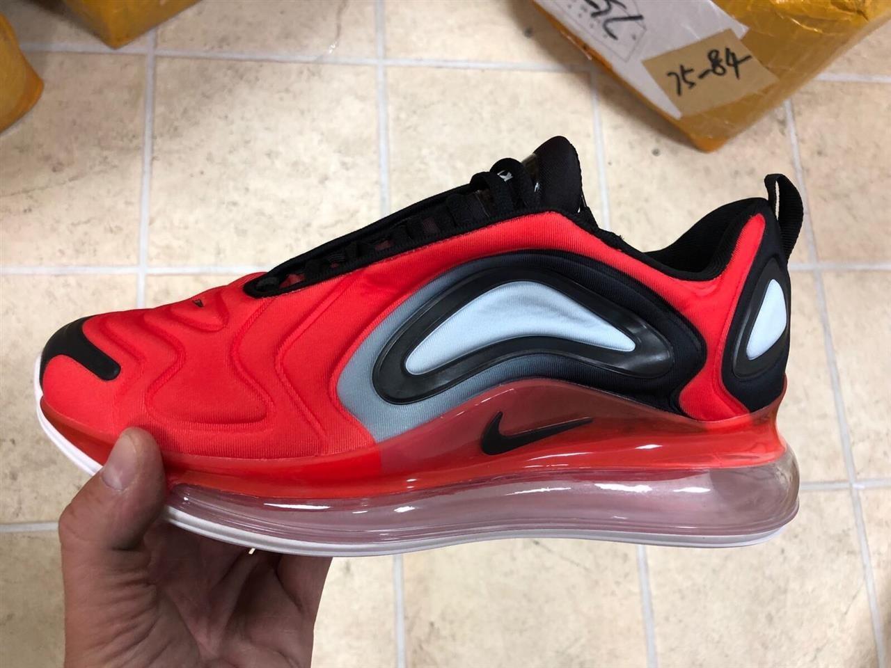 Nike-air-max-720-