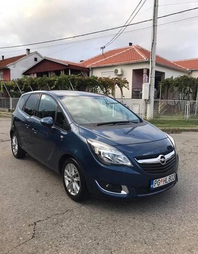 Na Prodaju Opel Meriva-Drive 068378379