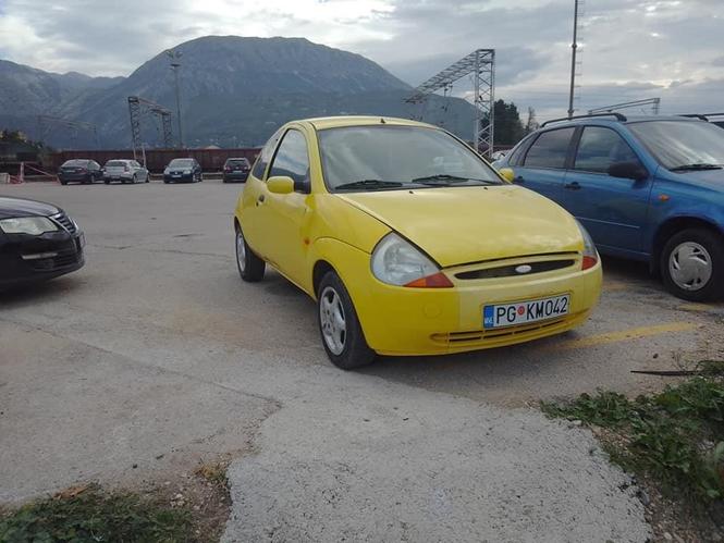 Prodajem ford ka 1.0b 2001 god