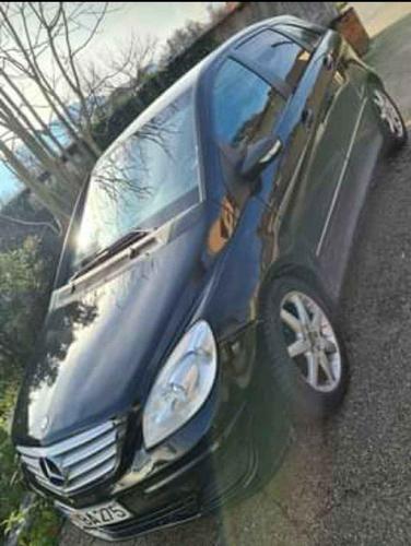 Mercedes Benz B180