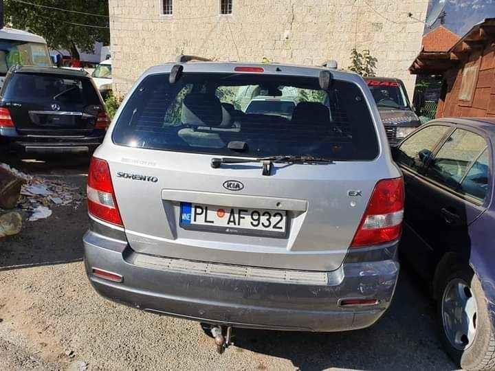 Kia-sorento-2-9-crdi-manuelni-extra-stanje-moguca-zamjena-06