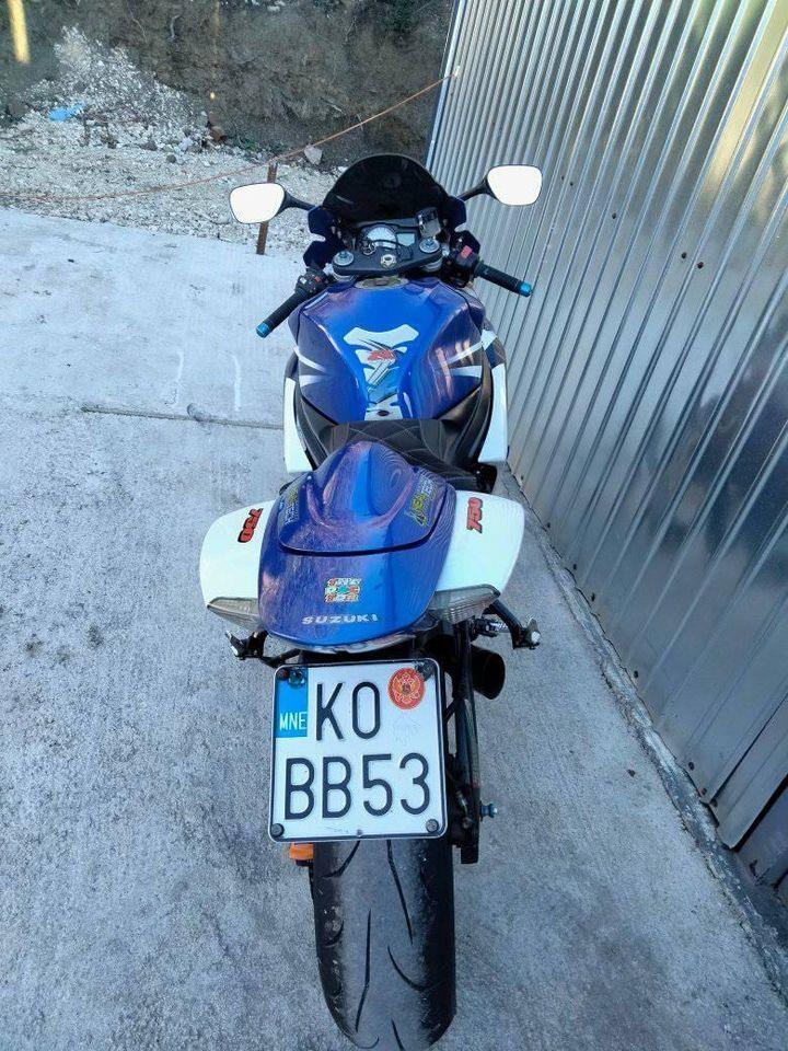 Suzuki-gsxr-750