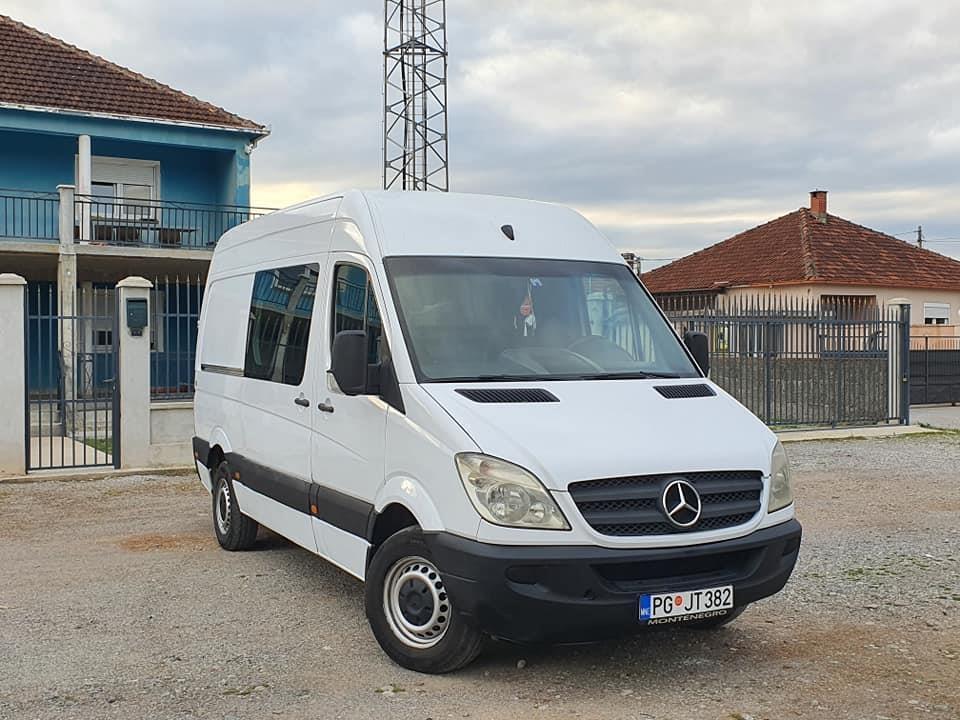 Mercedes-Benz-Sprinter-311
